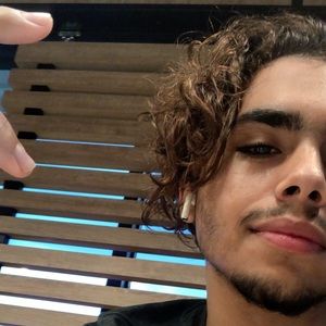 Meet your Posher, Ethan